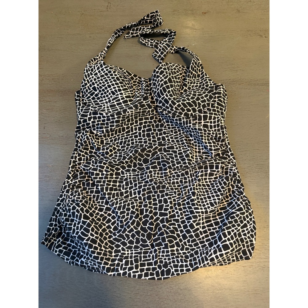 Merona Womens Black White Geometric Print Halter Tankini Swim Top Underwire M
